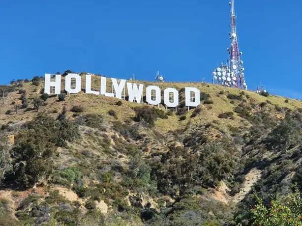 Los angeles dewi jones rq R Wi7pbm BQ unsplash