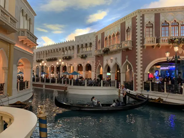 US Nevada Las Vegas canal boat