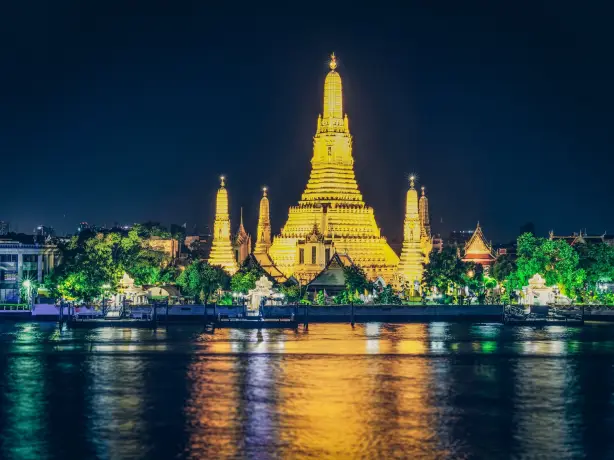 Bangkok temple lit up at night