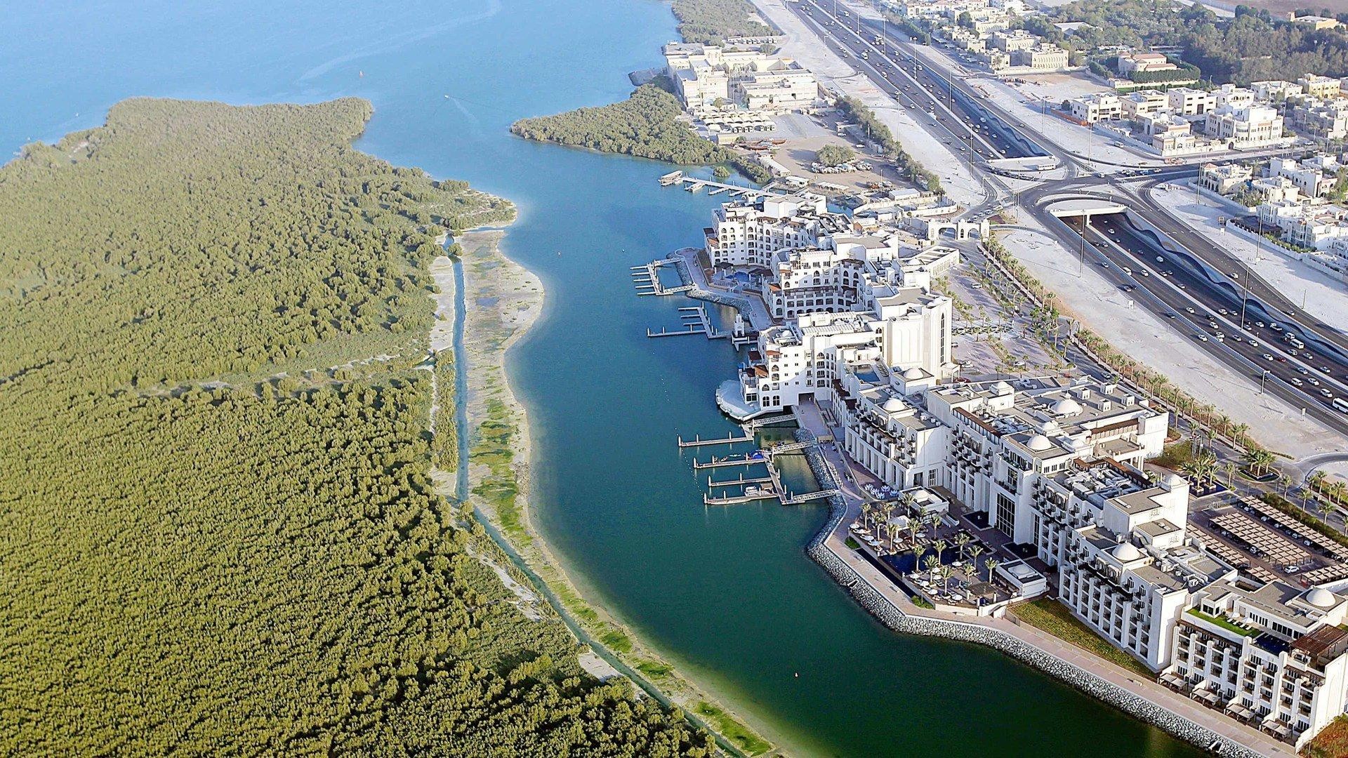 Abu Dhabi Mangrove National Park van bovenaf