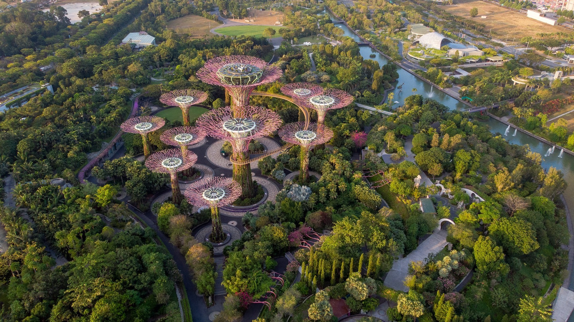 Skywalk in Singapore van bovenaf