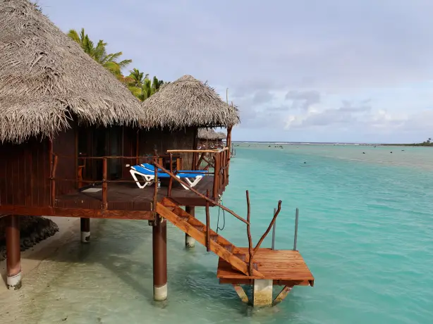 Cook Islands Aitutaki Lagoon Resort bungalows