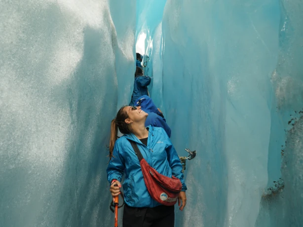Travel advisor Simone on a hike between the glaciers