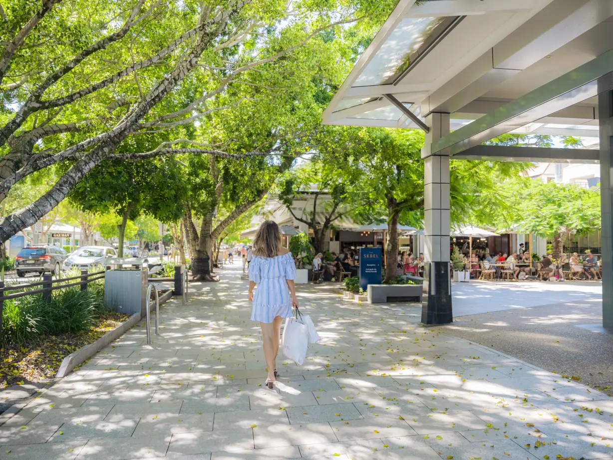 TN NOOSA HEADS Hastings Street HERO 05 2