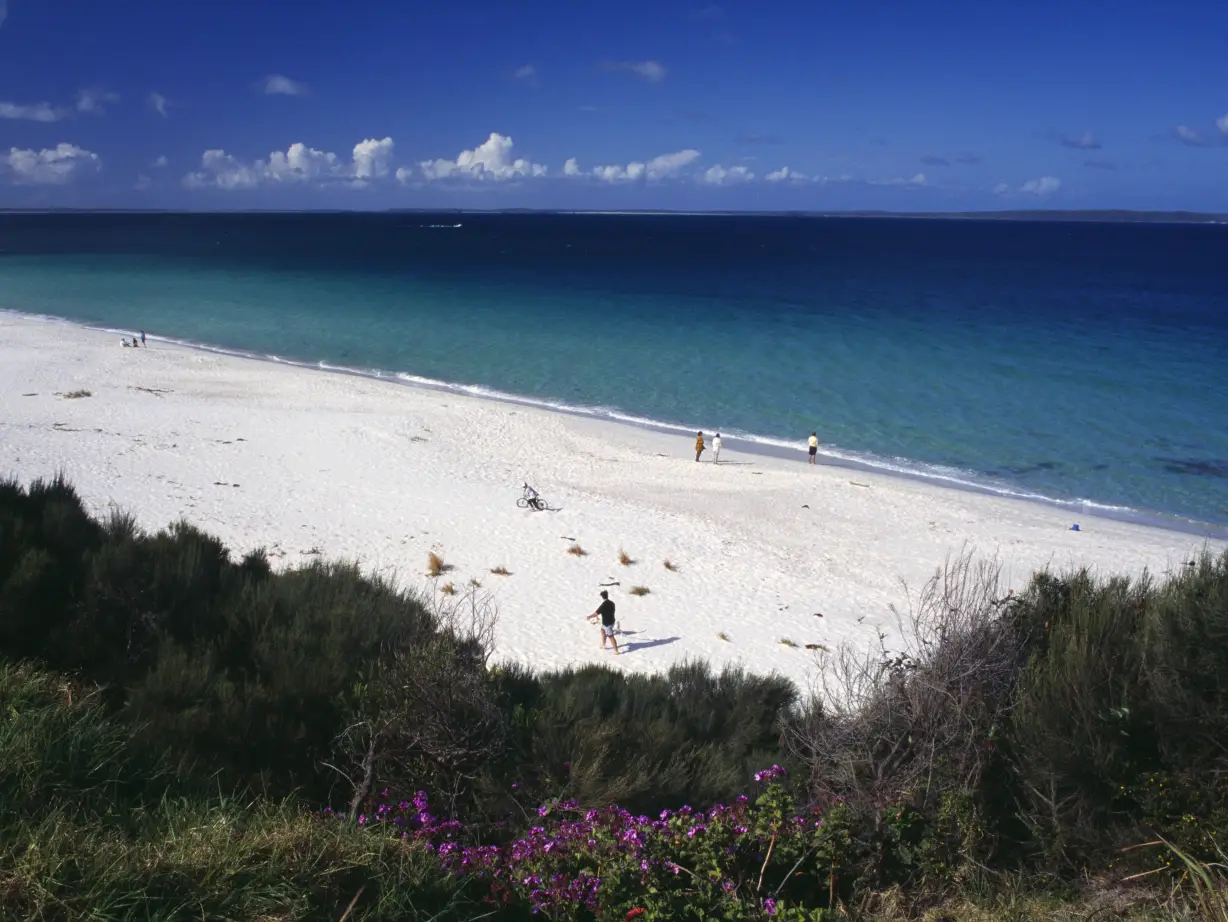 Aus nsw Hyams Beach Jervis Bay Shoalhaven credit Tourism Australia