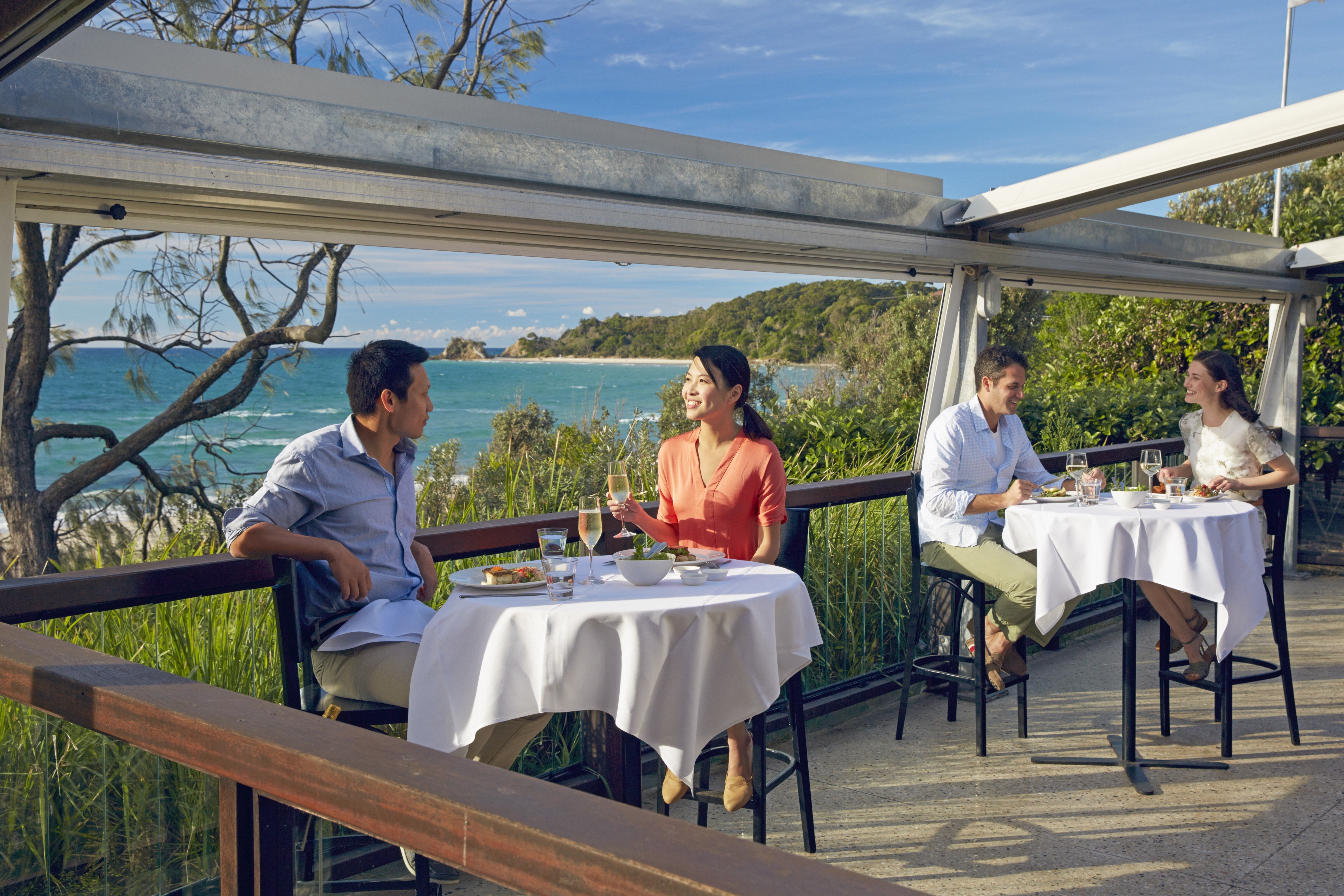 Aus nsw byron bay outdoor dining beach