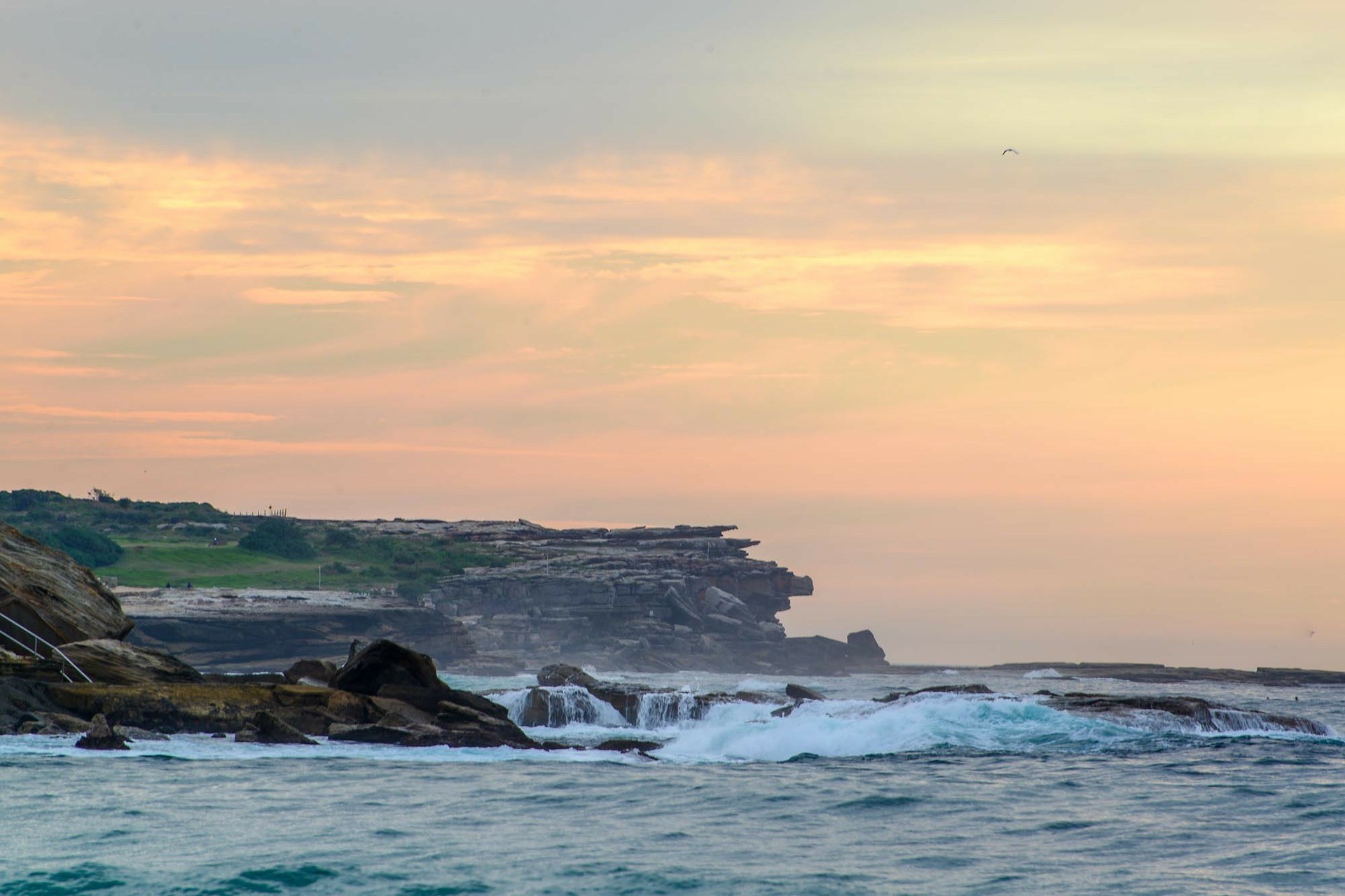 Australien Sydney Coogee Klippen Sonnenuntergang Gischt