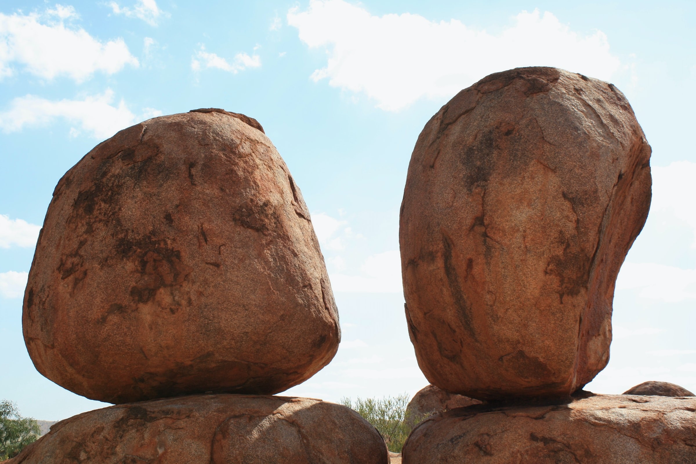 AUS_NT_Devils Marbles_Stuart Highway