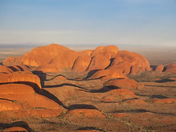 Luftaufnahme der Olgas im Nordwesten Australiens