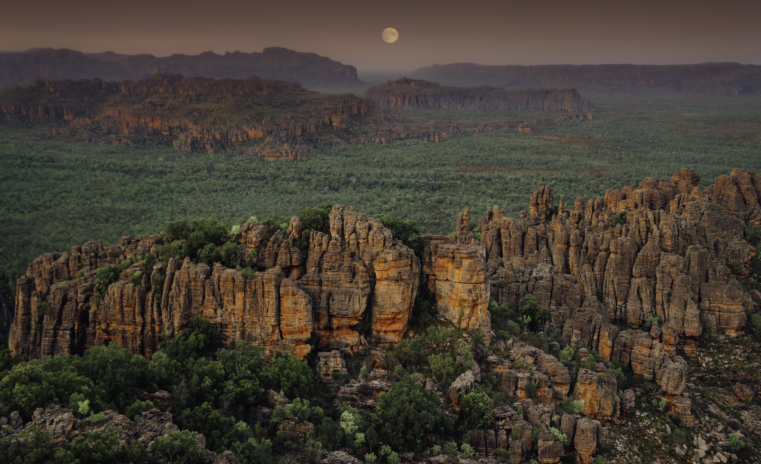 Australien Mond geht über dem Kakadu Nationalpark auf