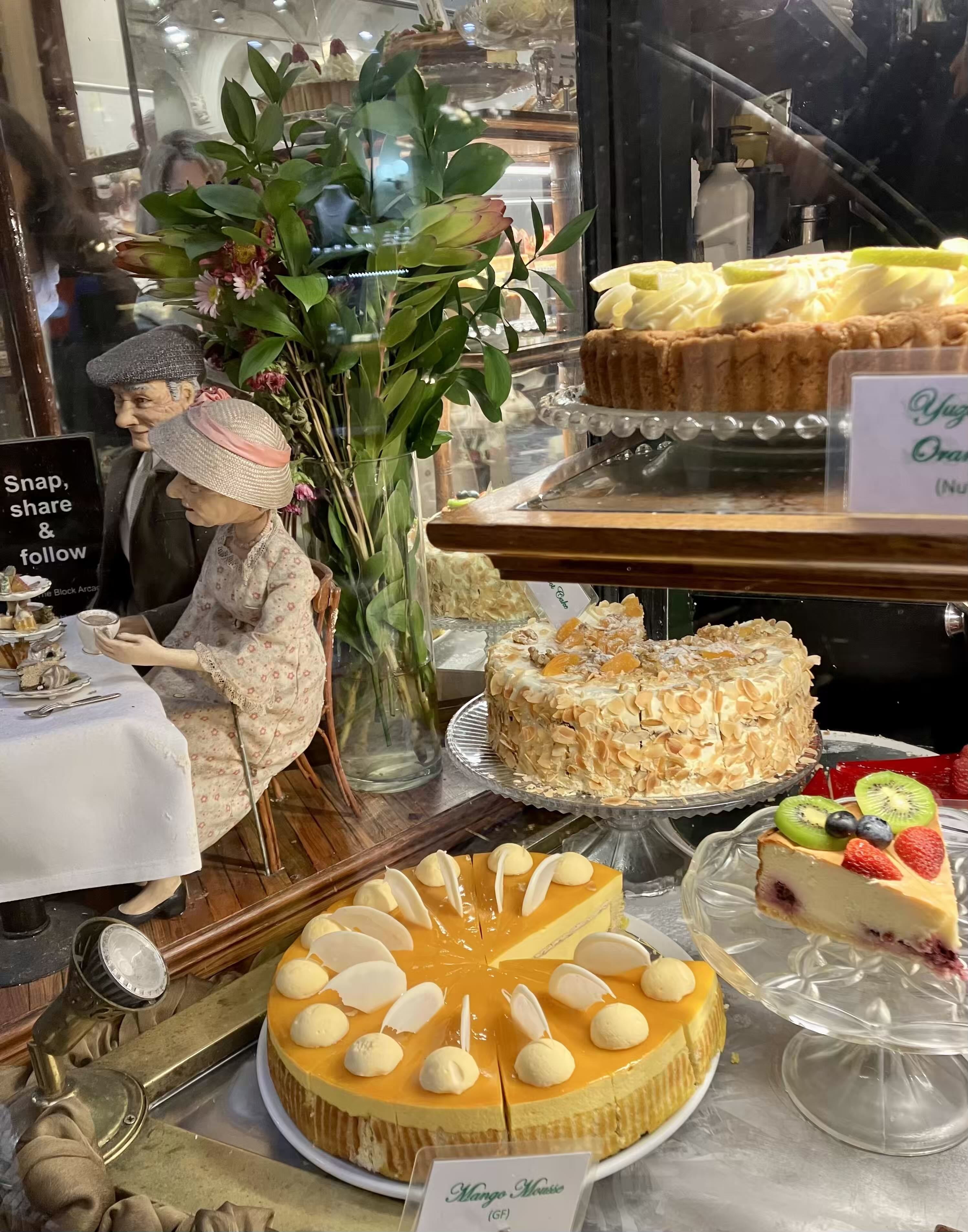 AU Melbourne Block Arcade Cakes by Travel Essence
