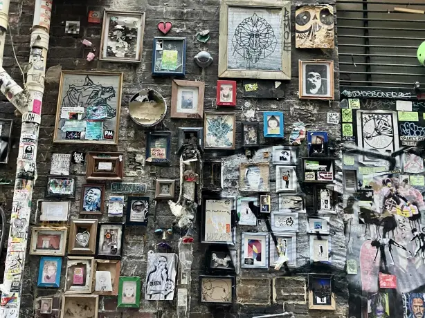 AU Melbourne Little Street Art by Travel Essence