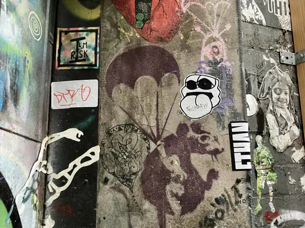 AU Melbourne Streetart Banksy By Travel Essence