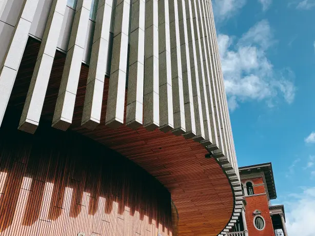 AUS WA Perth library sharaan muruvan unsplash
