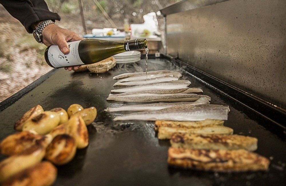 aus kangaroo island seafood BBQ lunch cuisine