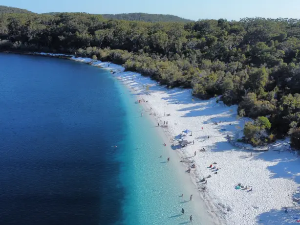Aus qld fraser island Lake McKenzie