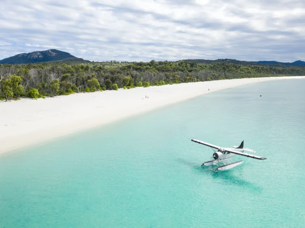 Aus qld whitsundays whitehaven beach credit Tourism and Events Queensland