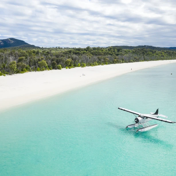 Aus qld whitsundays whitehaven beach credit Tourism and Events Queensland