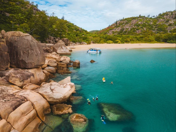 1 aus qld magnetic island radical bay credit Tourism and Events Queensland