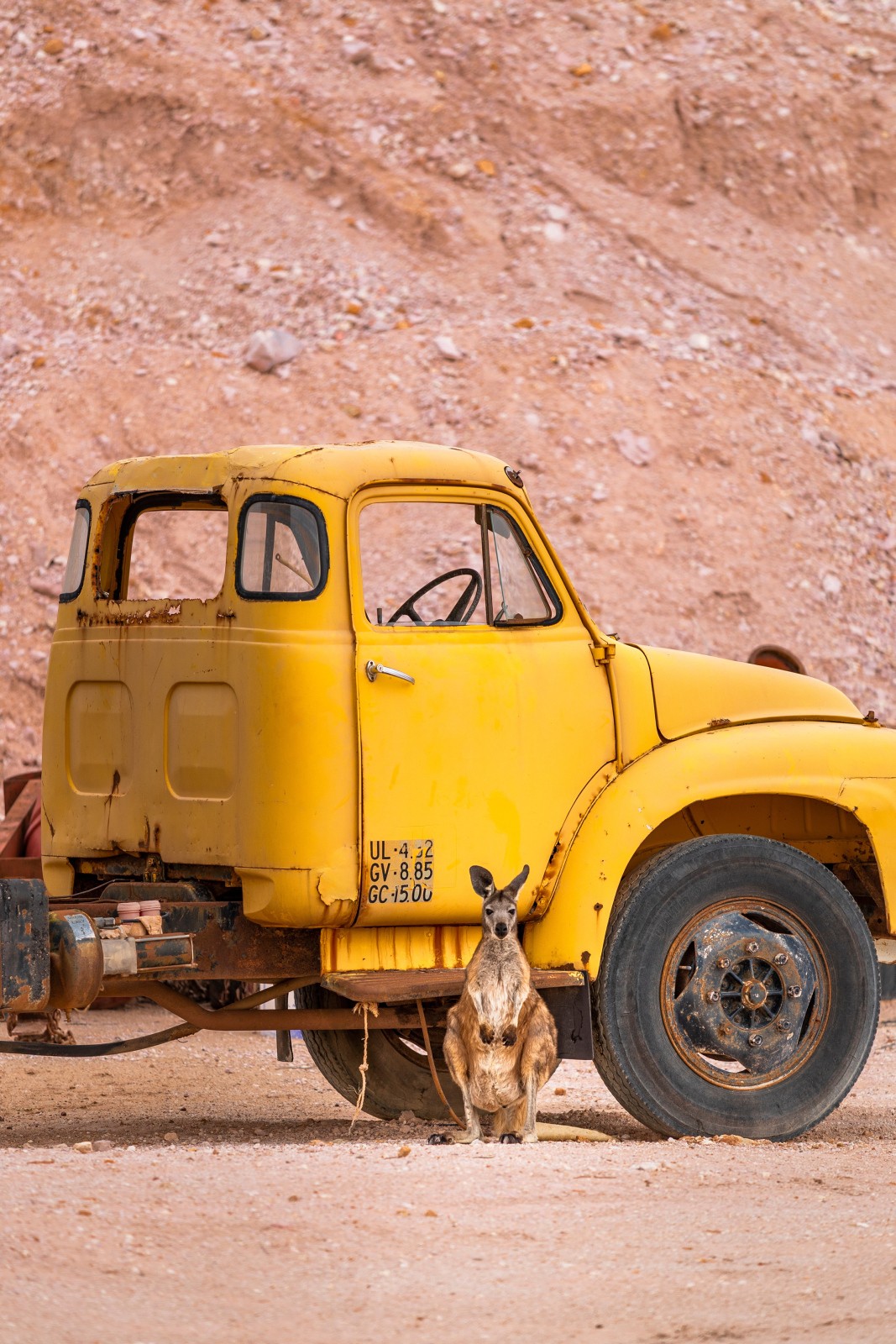 Aus sa coober pedy dug out bnb