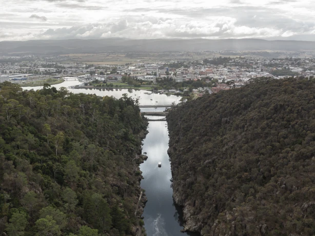 Aus tas launceston Cataract Gorge looking towards Kings Bridge
