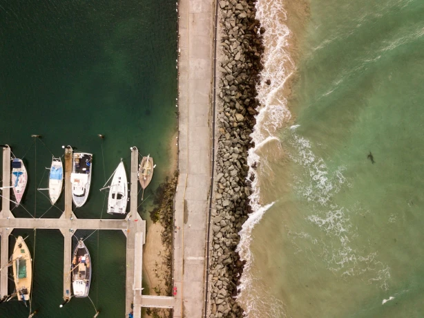 Aus vic great ocean road apollo bay view harbour unsplash
