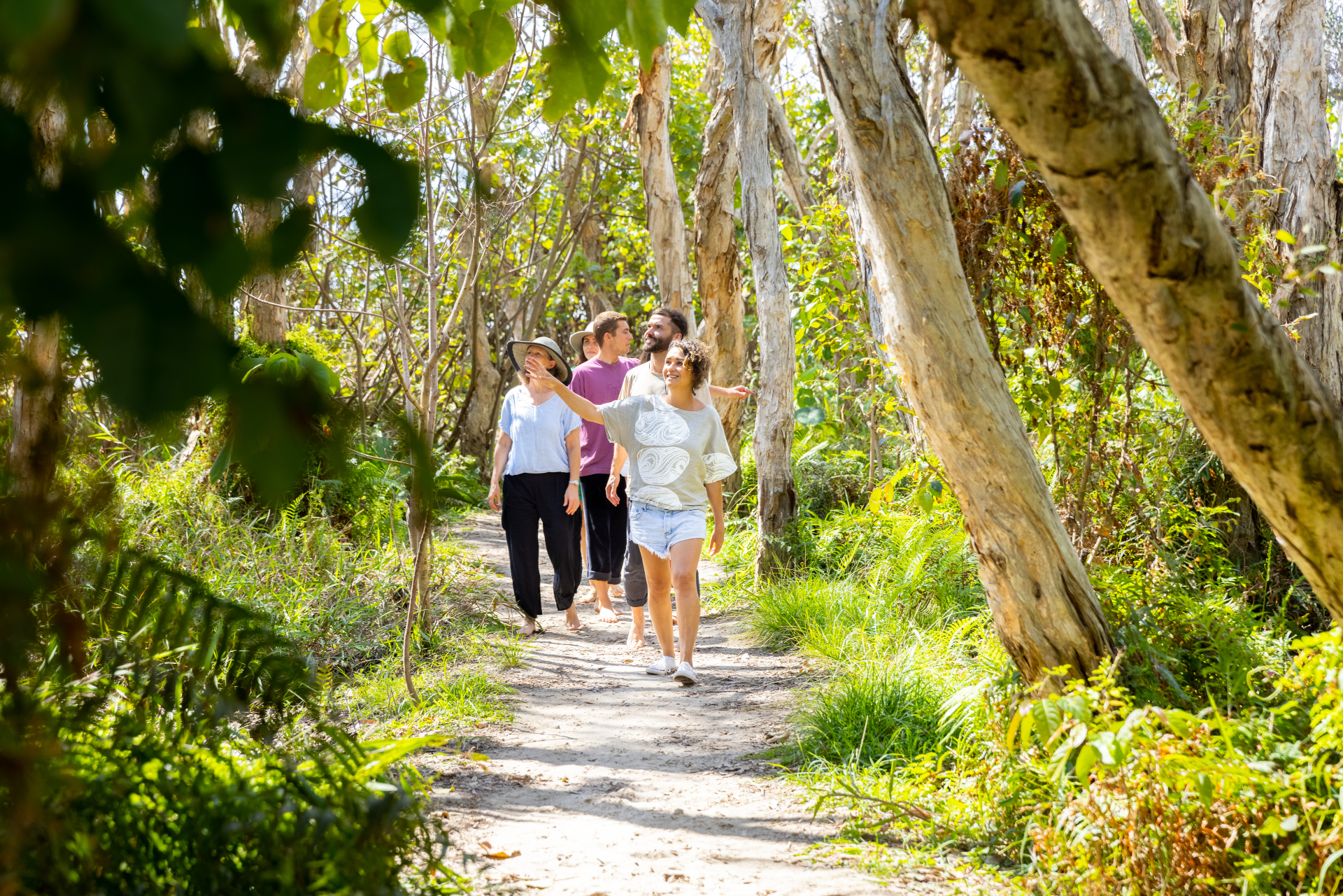 1 Aus brisbane bush walk credit Tourism and Events Queensland