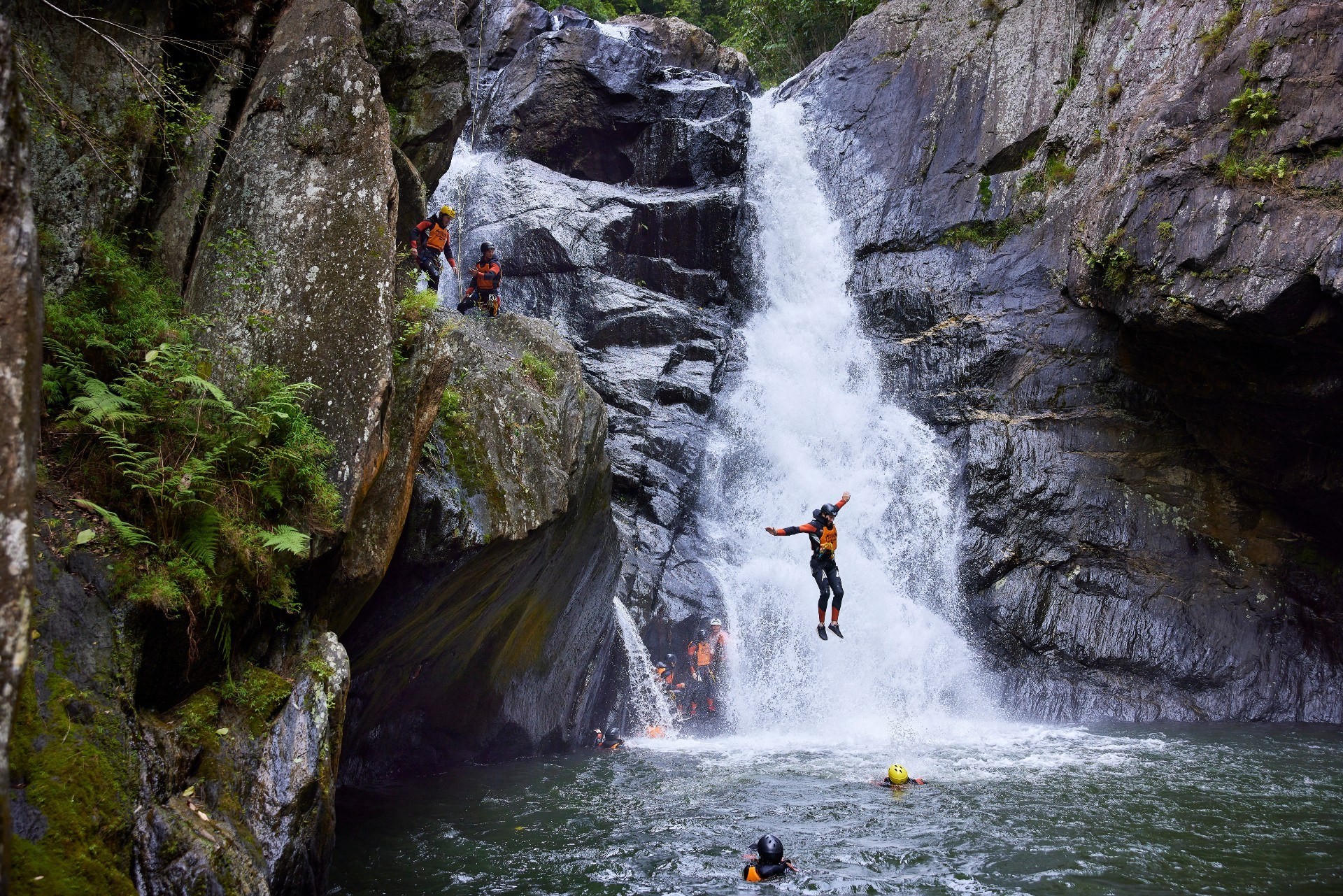 1 Aus qld cairns canyoning cerdit Tourism and Events Queensland