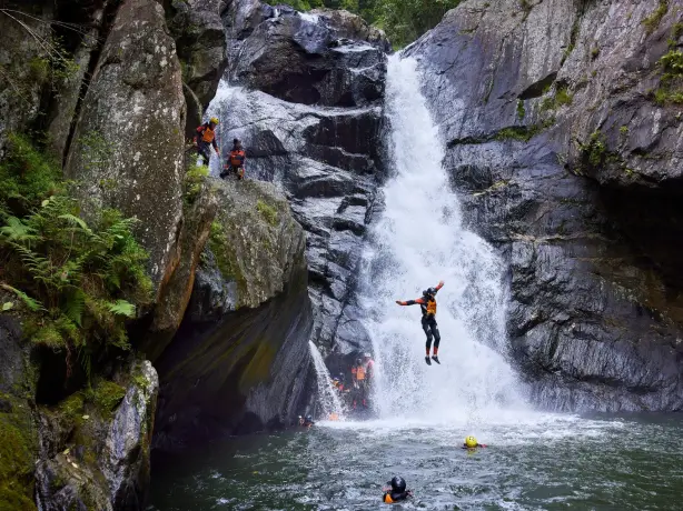 1 Aus qld cairns canyoning cerdit Tourism and Events Queensland