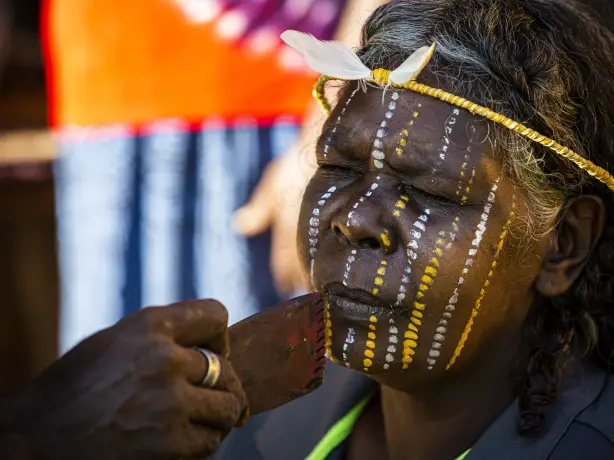 Aus nt tiwi islands art credit Tourism Australia