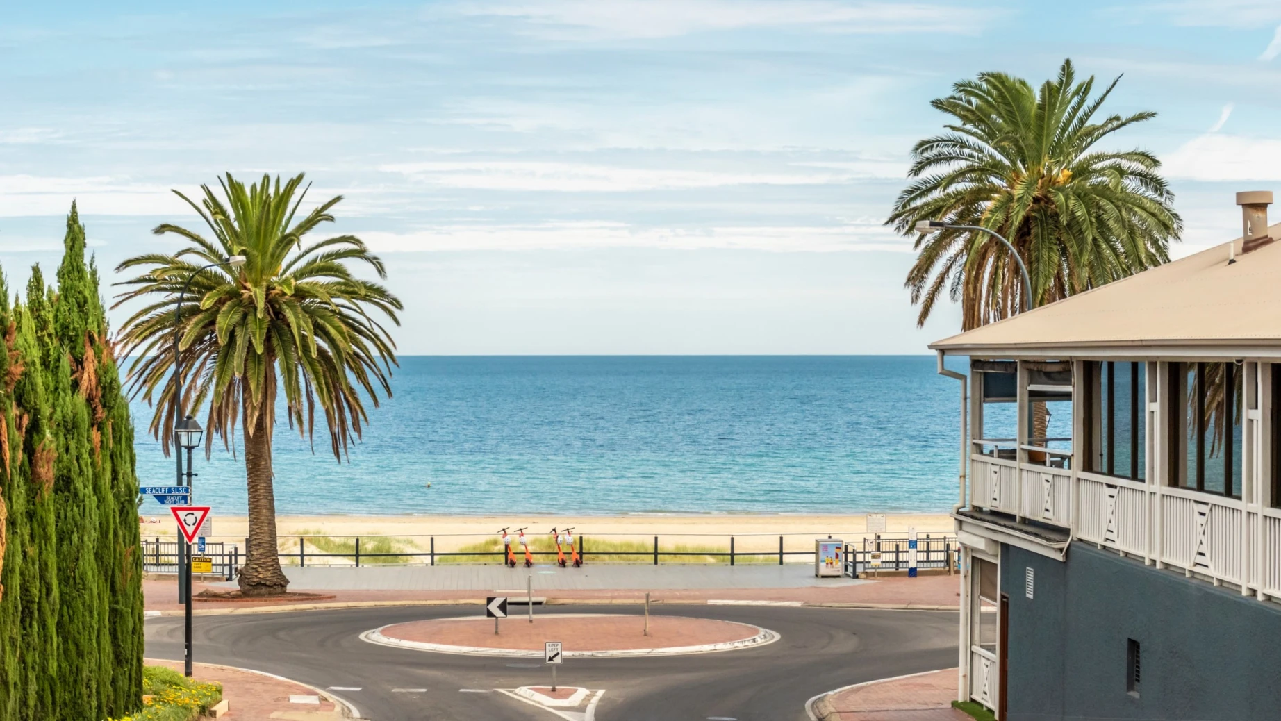 Aus adelaide beach