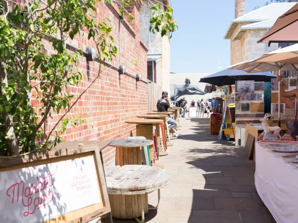 Aus perth fremantle markets natalie su unsplash