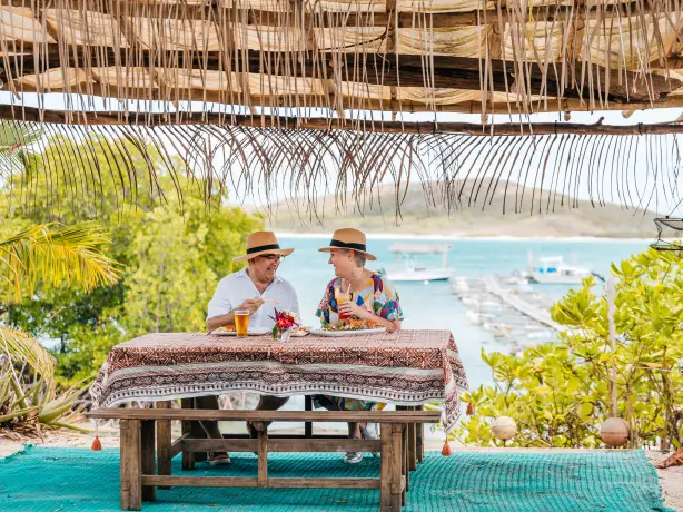 Aus queensland outdoor beach dining