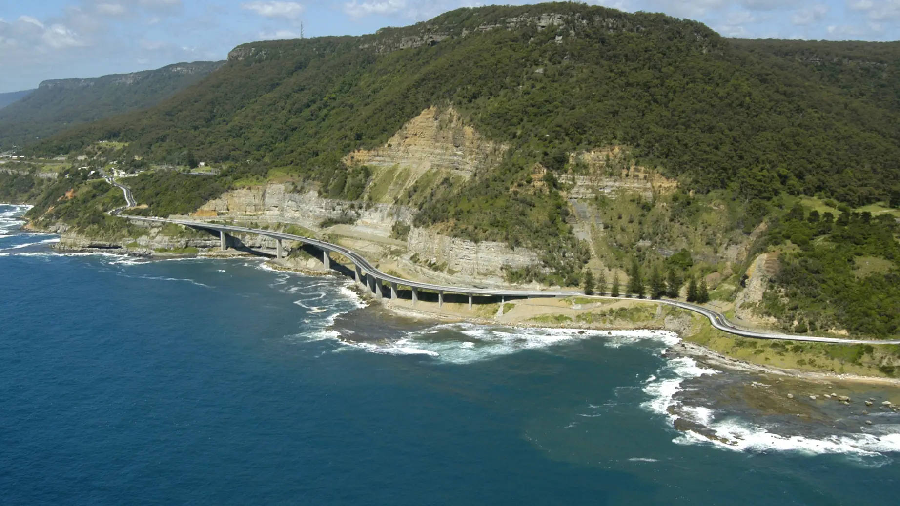 Australien Grand Pacific Drive Meer Klippe brücke roadtrip auto fahren