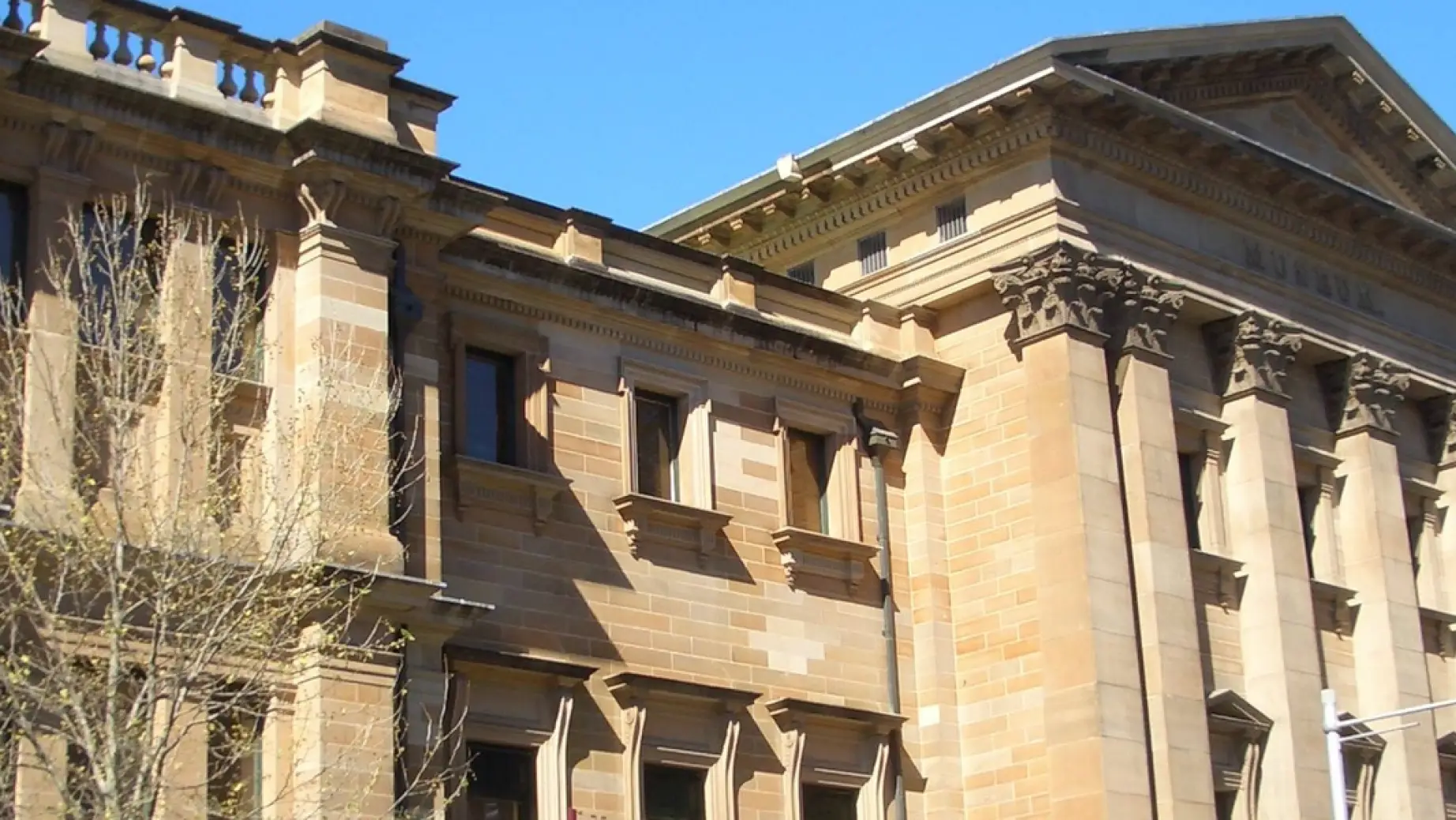 Aus australian museum sydney
