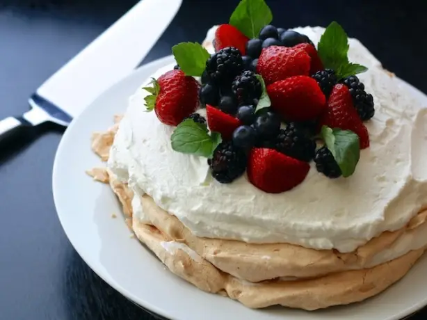 Aus pavlova food cuisine