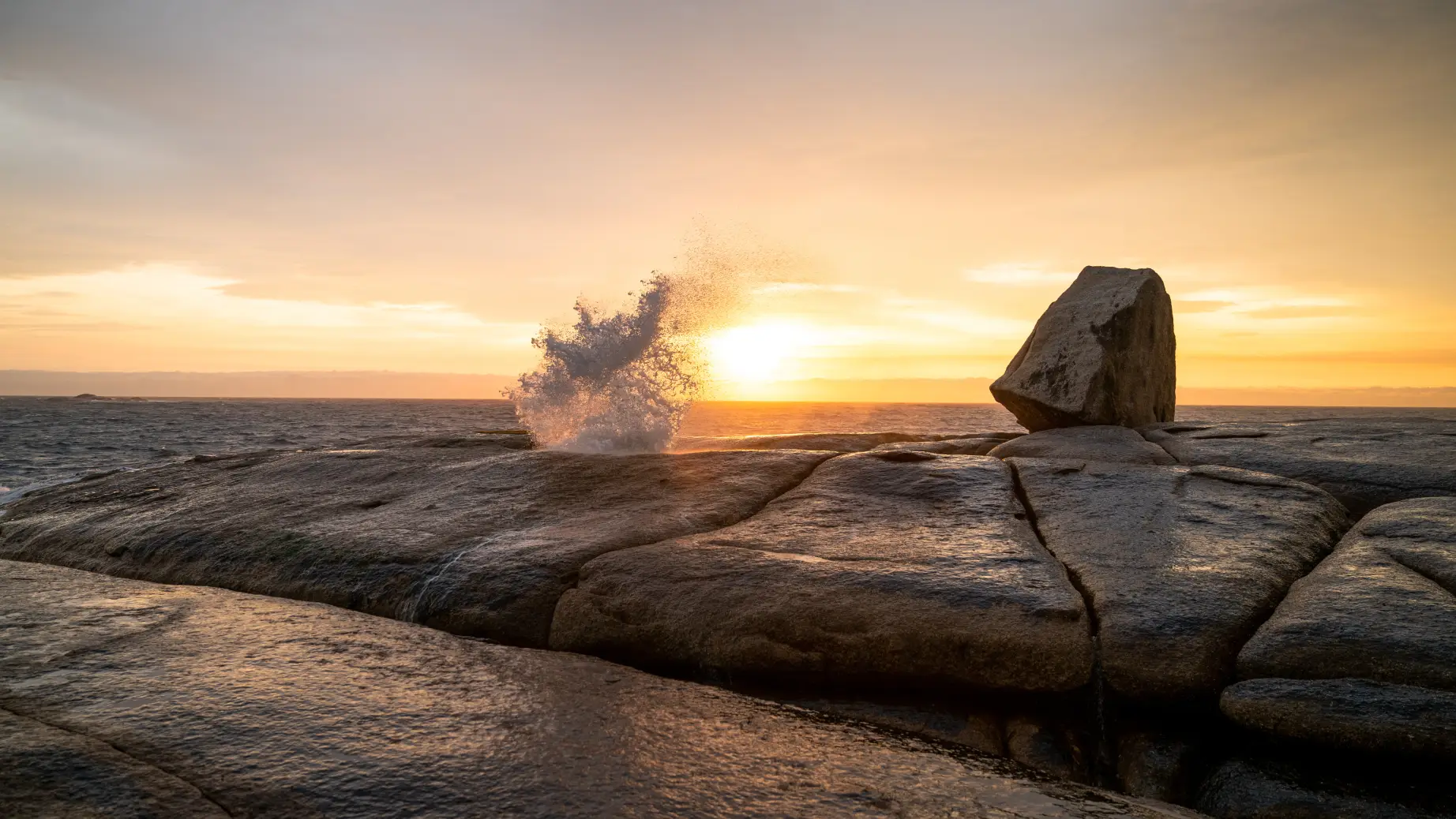 Australien tasmanien bicheno blow hole sonnenuntergang am meer
