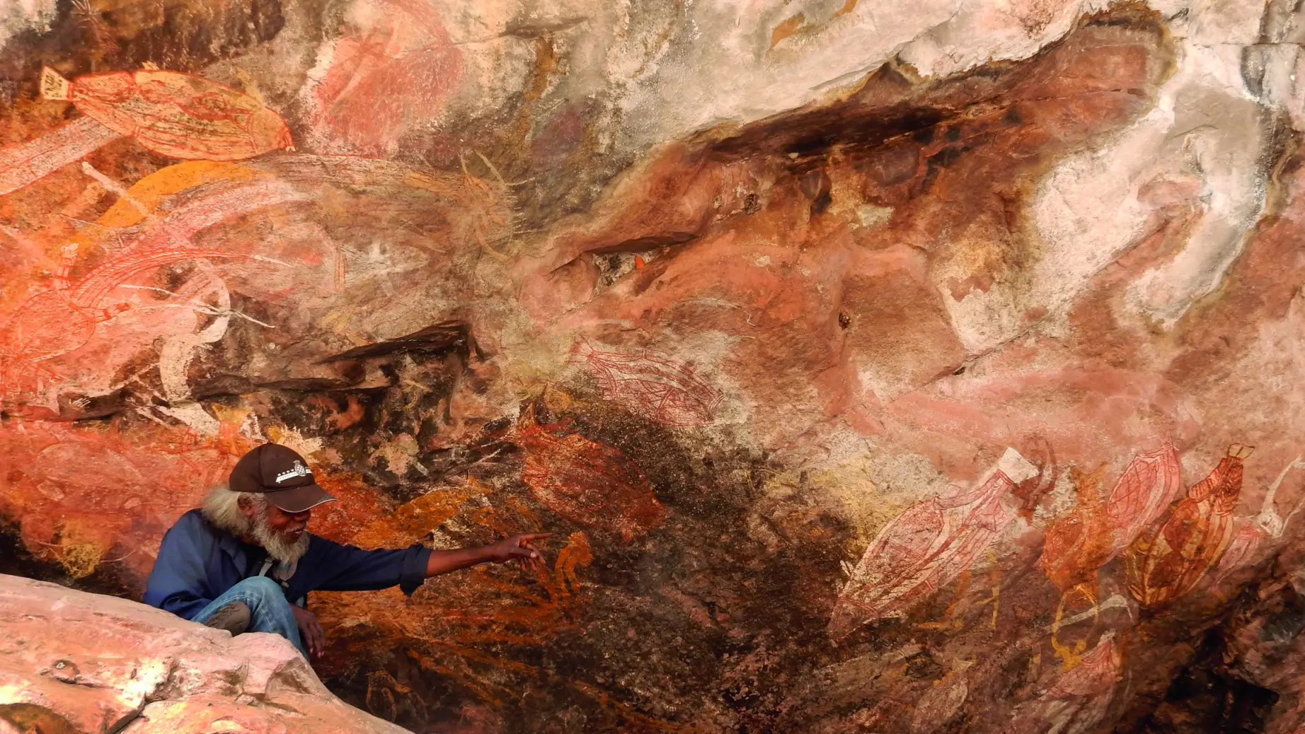 Au aboriginal with rock art discoverpage culture history header