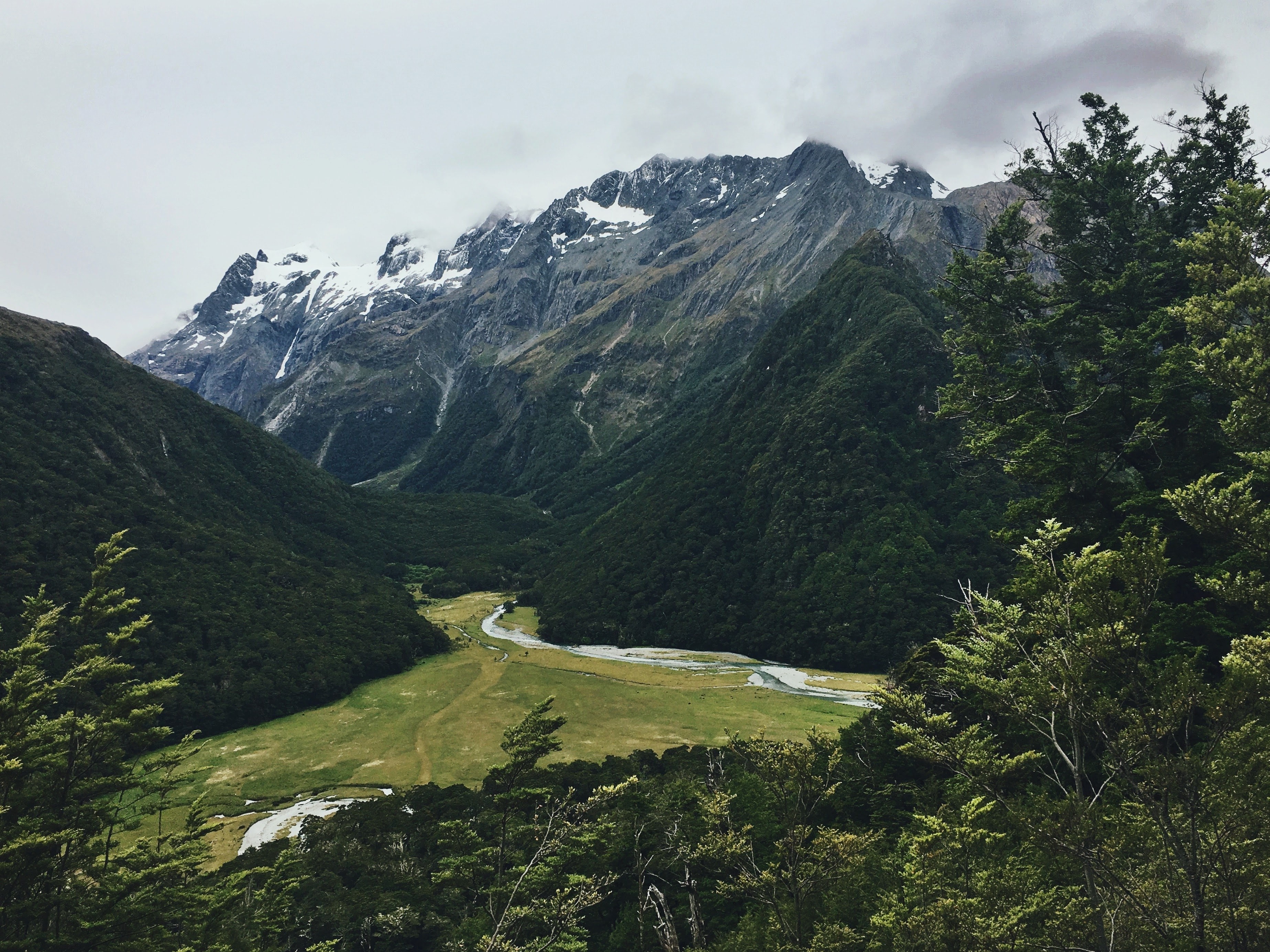 Neuseeland Wandern Hiking Trail Routeburn Track Berge Tal