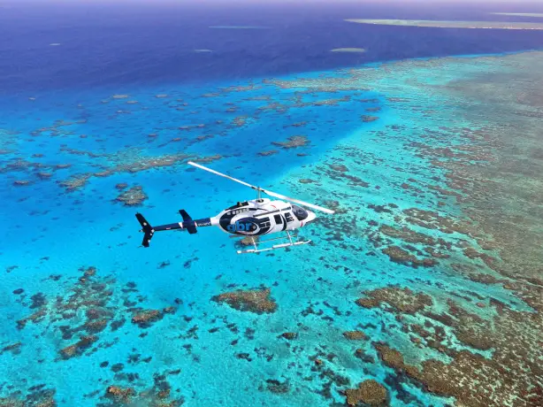 Hubschrauberflug über die Ostküste Australiens