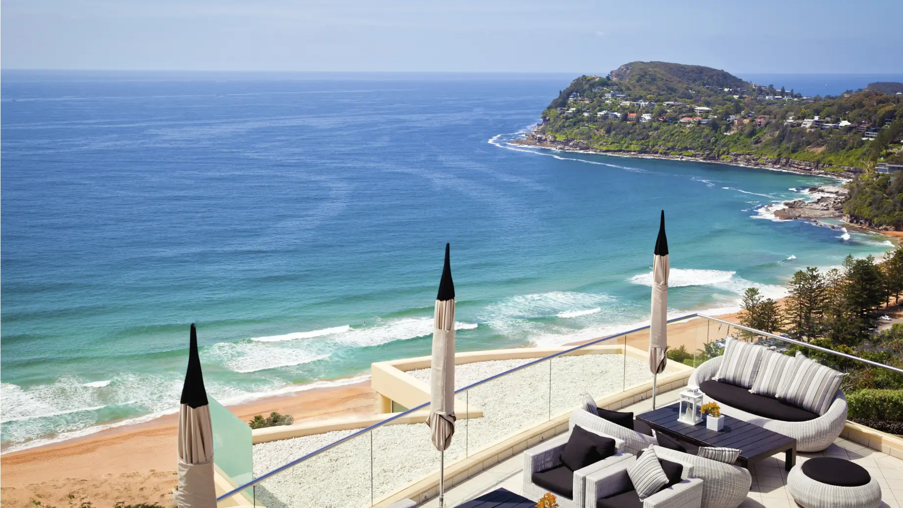 Terrasse auf einer Klippe in Whale Beach mit Meerblick in Sydney