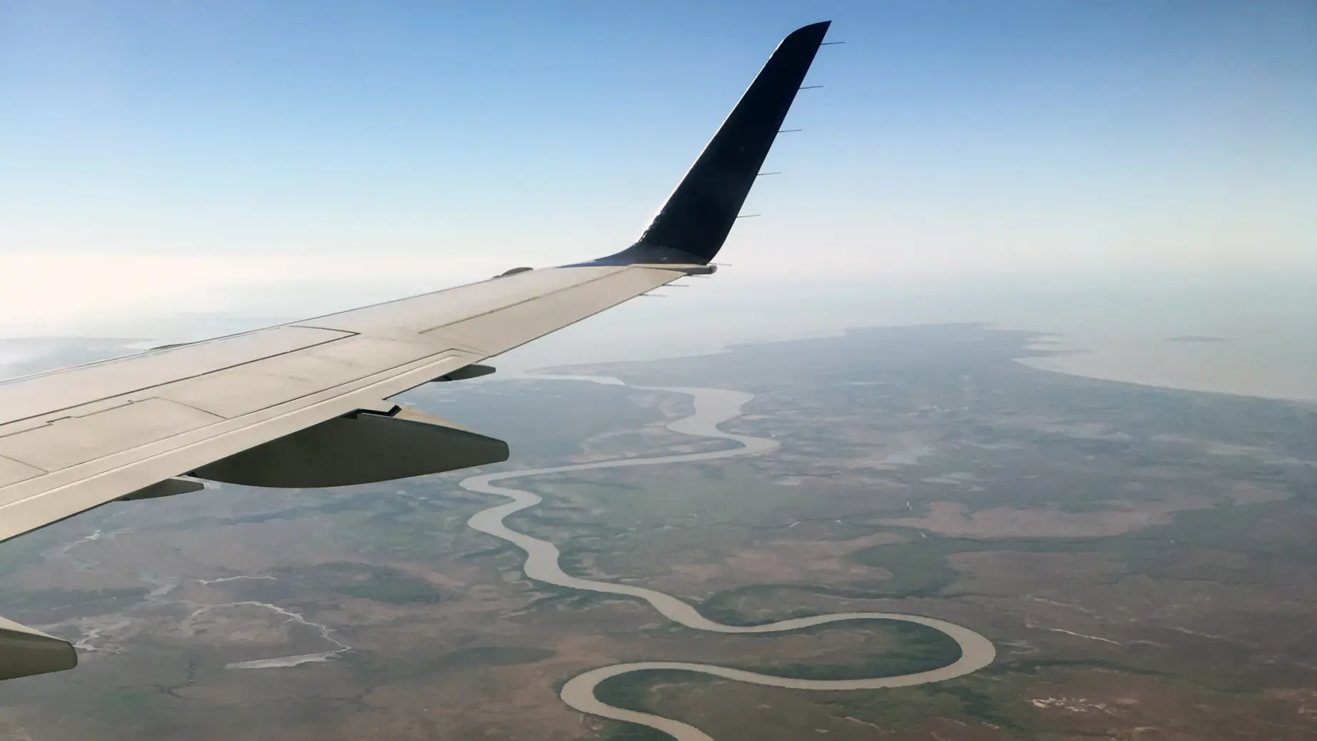 Au Air North river family flight