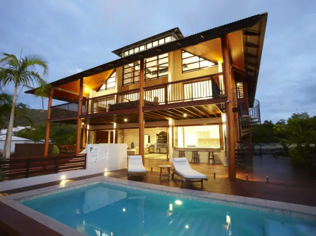 Aus magnetic island villa garden view family stays luxury