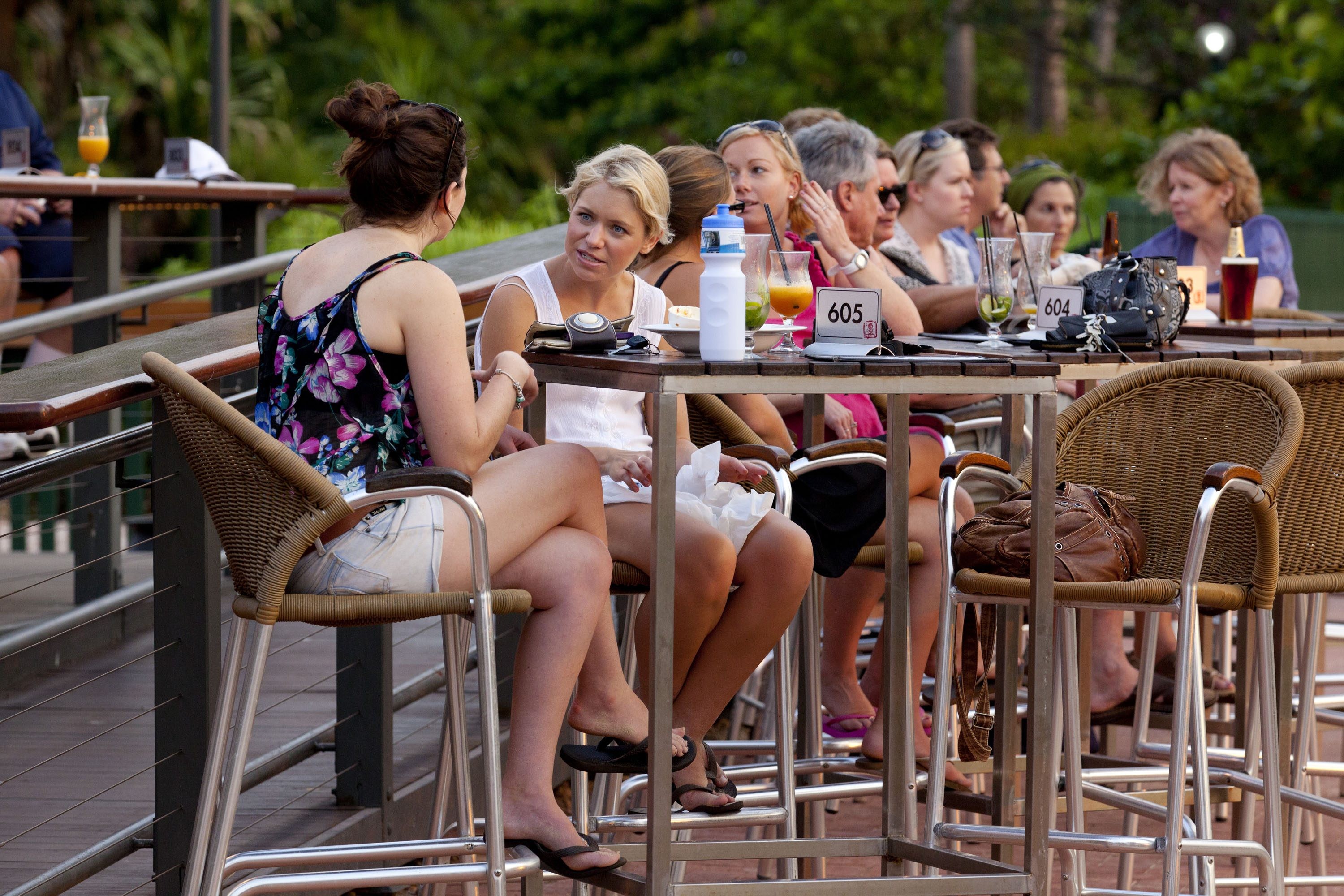 aus friends dining outdoor local cusine