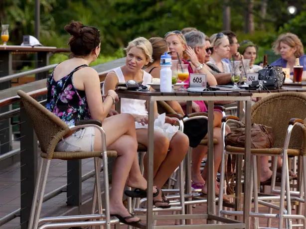 aus friends dining outdoor local cusine
