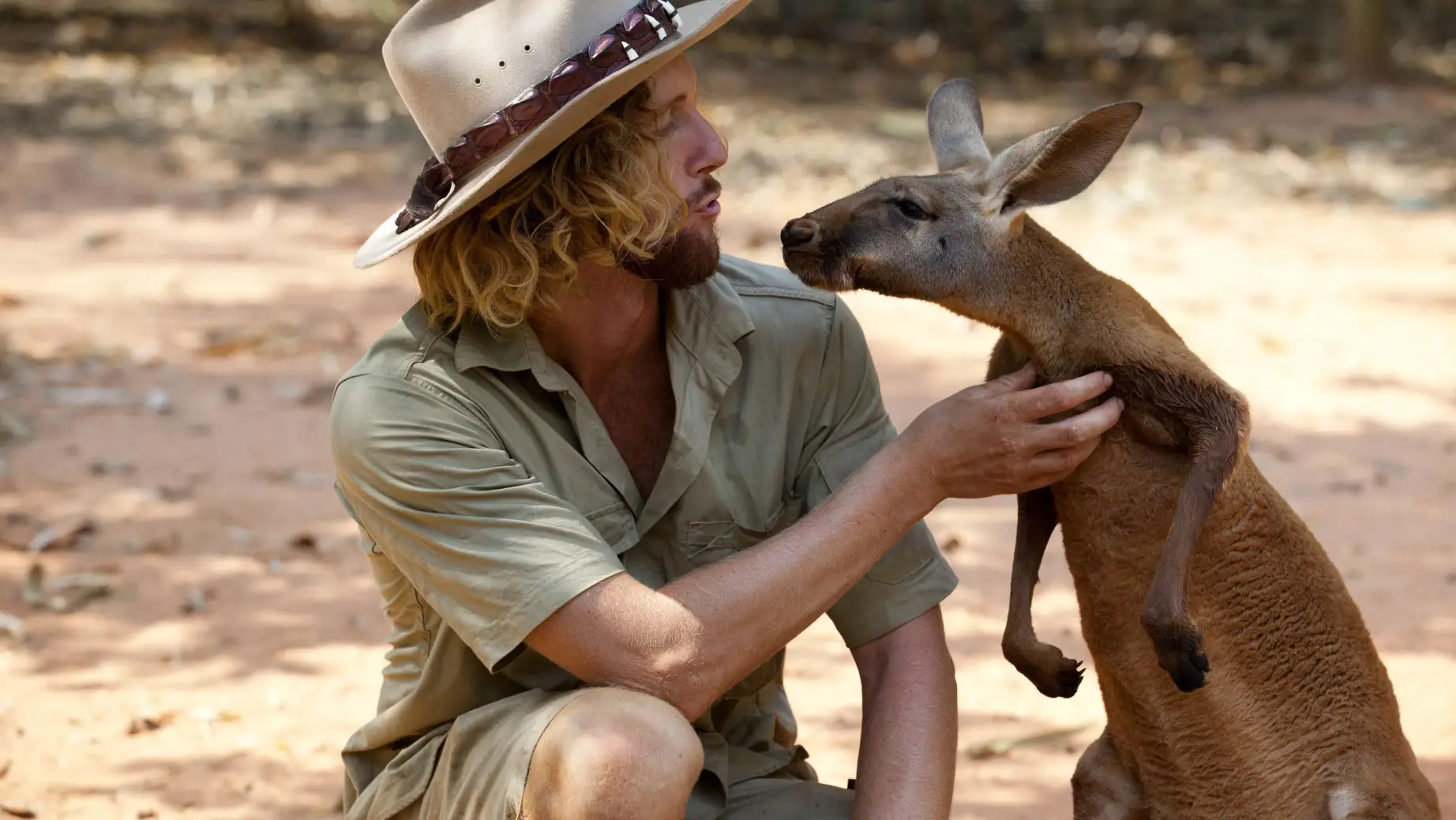 aus local guide kangaroo outback
