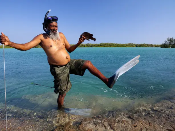 Australien Westaustralien Aborigines Fischen