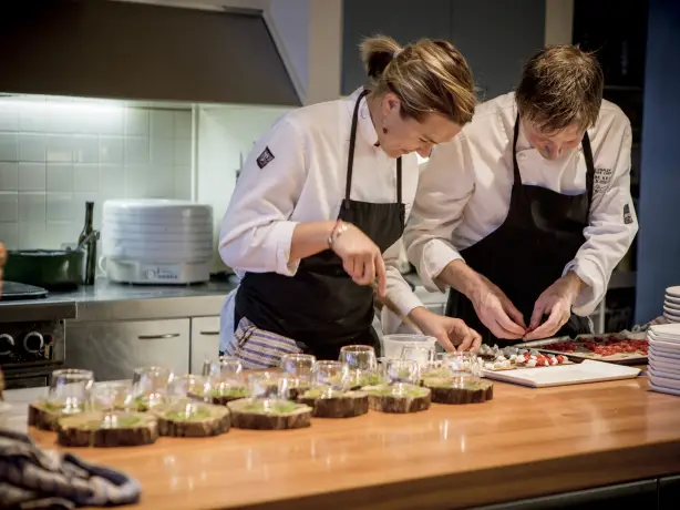 chef cuisine food dining