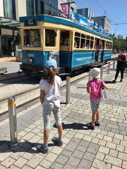 Neuseeland reiseerfahrung familie haag christchurch strassenbahn