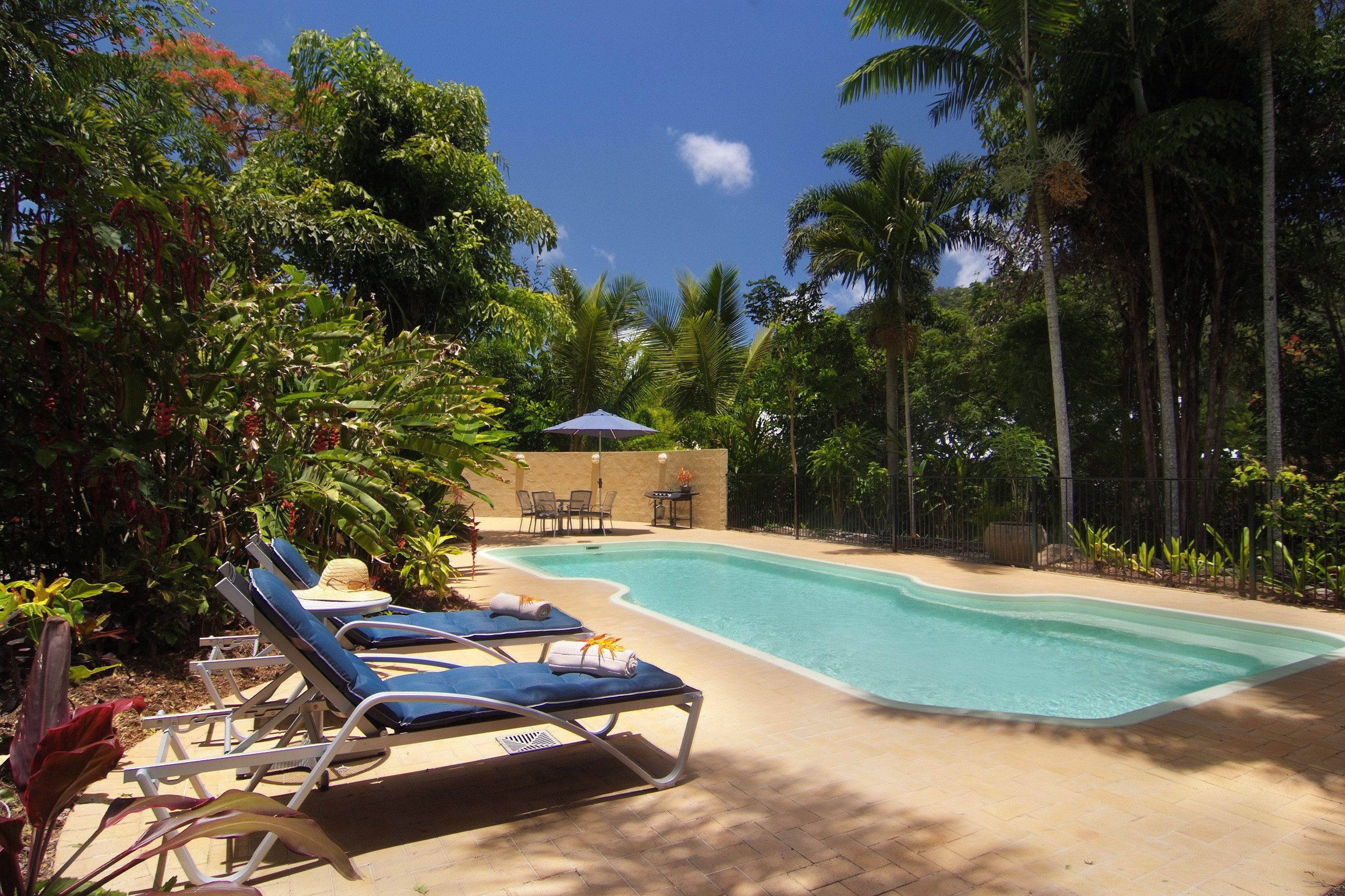 Au port douglas valley retreat pool personal landing page partner accom header
